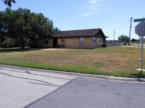 4th image of 800 Palm Valley Dr E