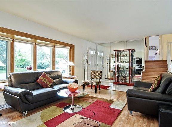 3rd image of 2118 N Verde Dr