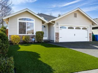 1150 Angler Ln, Grants Pass, OR 97527