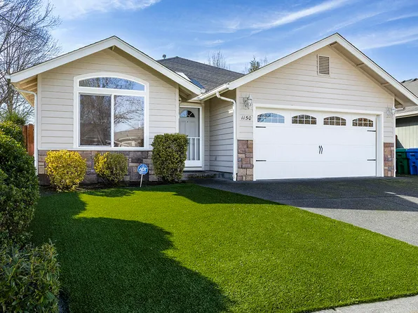1150 Angler Ln, Grants Pass, OR 97527