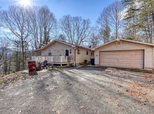 131 Hickory Ridge Cir, Hayesville, NC 28904