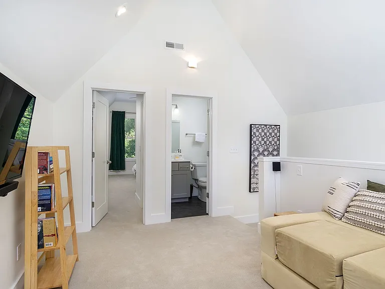 27 M L Reagan Dr — Photo 21