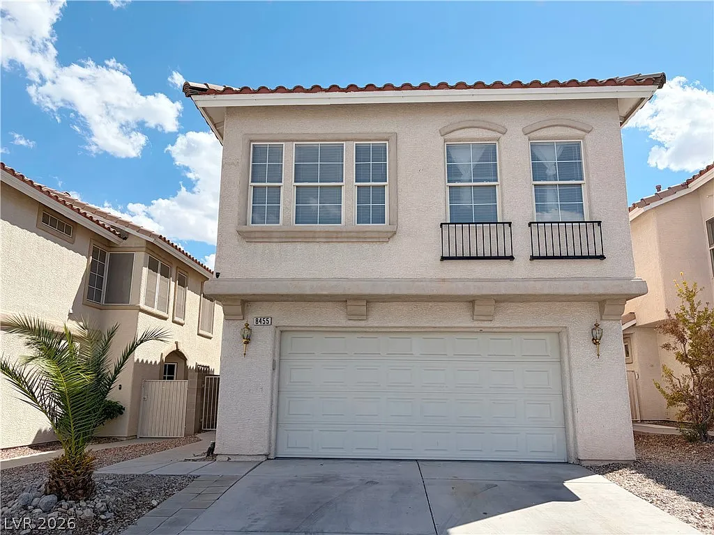 4 bed, 2.5 bath, 1631 sqft, $1,995 — Photo 1