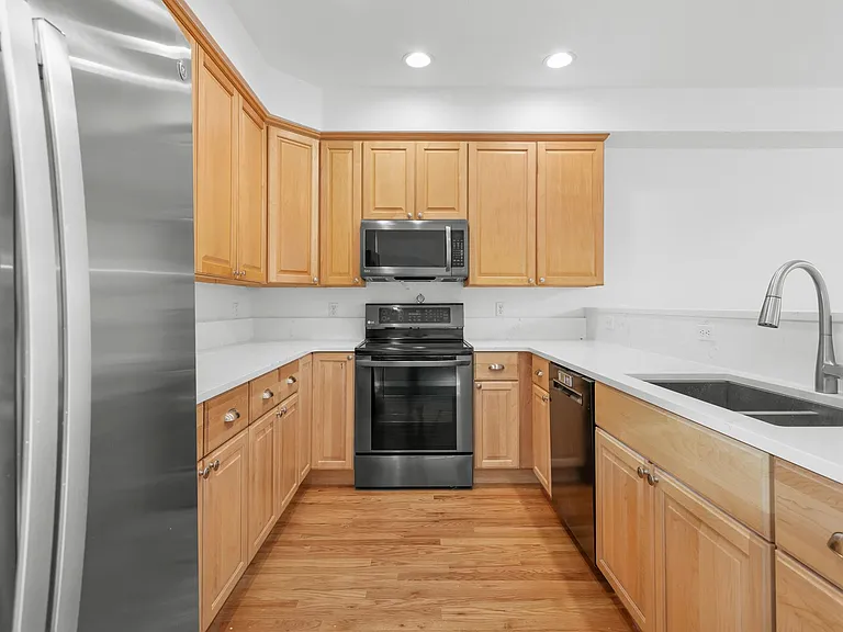 658 Wild Ridge Cir — Photo 16