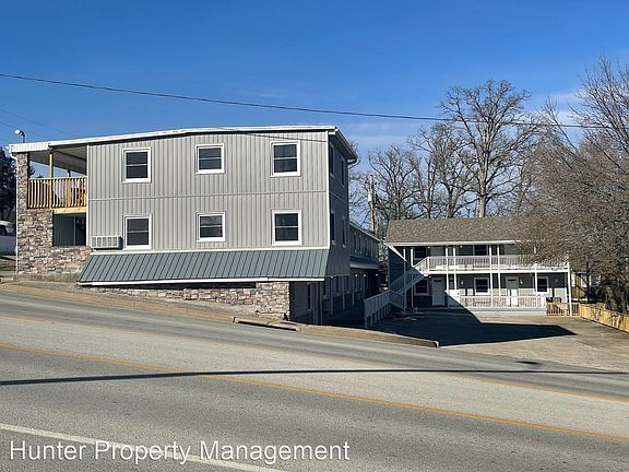 3rd image of 102 N 5th St #3