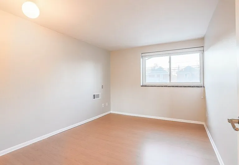 1243 N Gaylord St #204 — Photo 9
