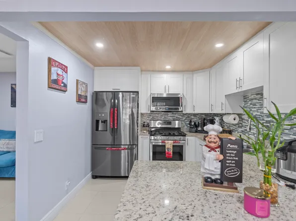 1585 Forest Lakes Circle #A, West Palm Beach, FL 33406