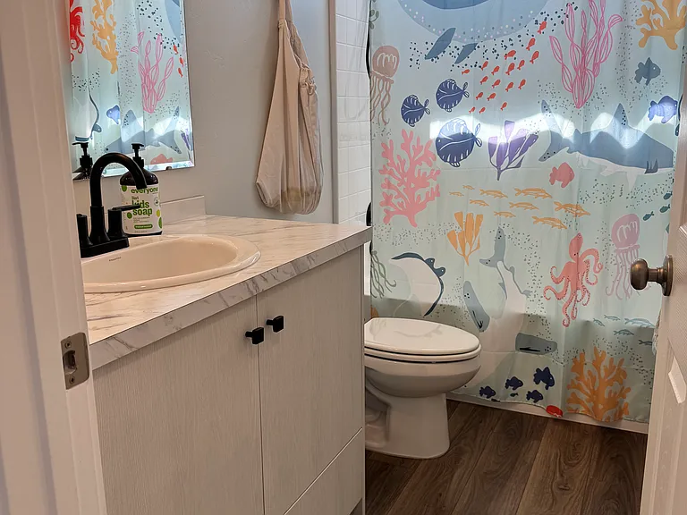 2156 W Arya St — Photo 24