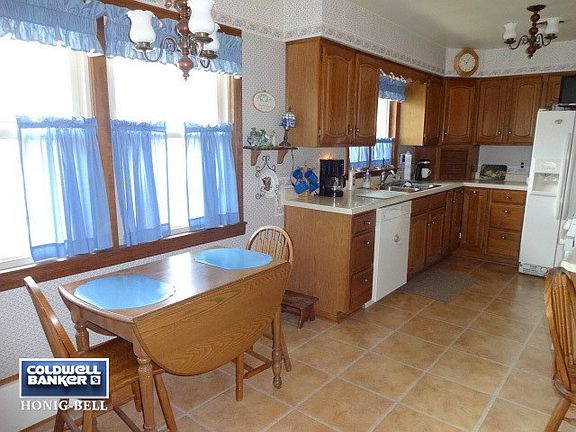 5th image of 851 Orange Ave