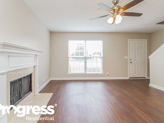 4th image of 1640 Saint Andrews Dr