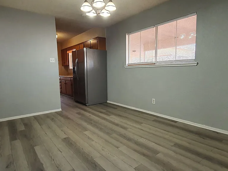 2791 Oxford Ave — Photo 7