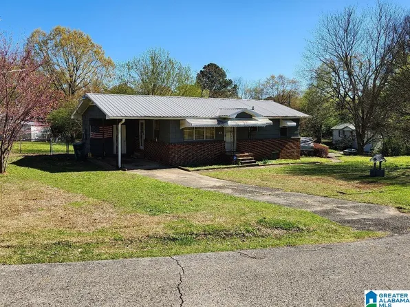 113 5th Pl, Pleasant Grove, AL 35127