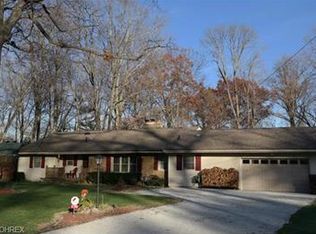 5789 Wildrose Dr, Akron, OH 44319