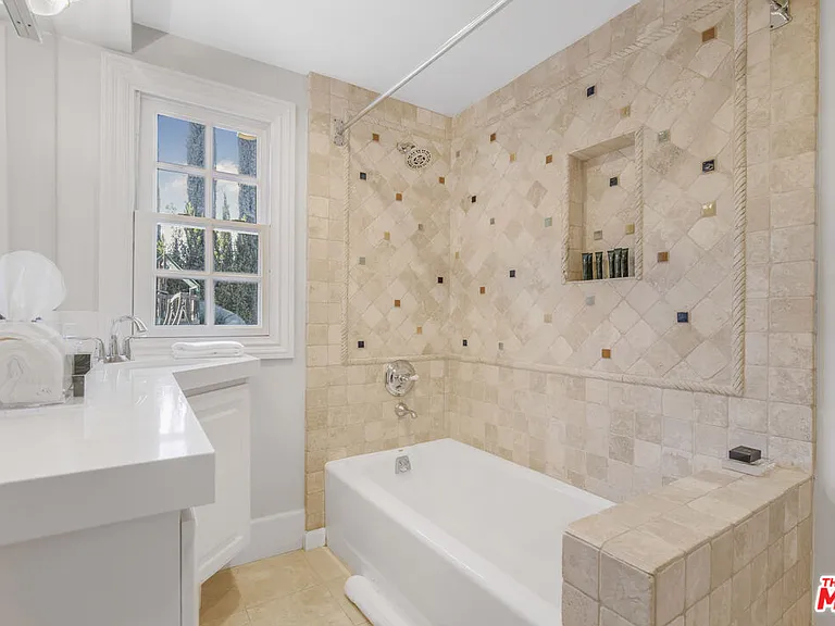 14619 Valley Vista Blvd — Photo 39