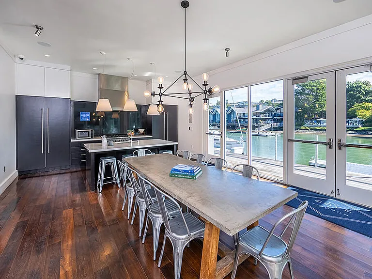The Cove at Tiburon — Photo 41