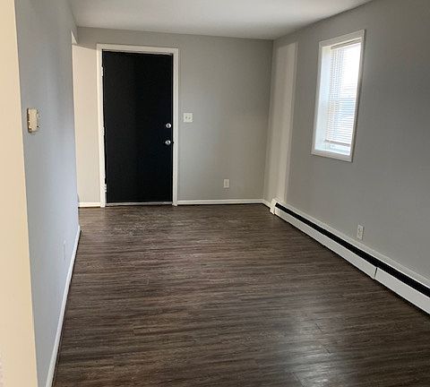 2nd image of 2034 John R Rd APT 4