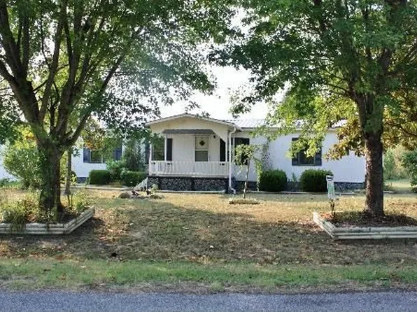 166 Moores College Rd, Smithville, TN 37166