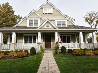 143 E Walnut St, Hinsdale, IL 60521