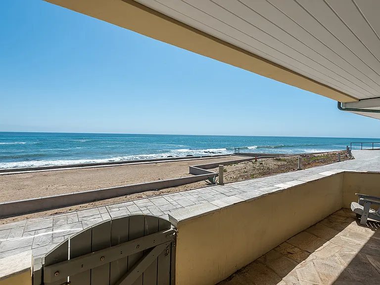 11844 Beach Club Way — Photo 31
