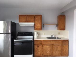 725 Gellert Blvd, Daly City, CA 94015
