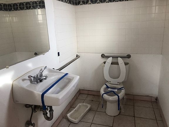 5th image of 1284 Calle La Mirada