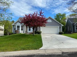 8553 Bechtel Ct, Inver Grove Heights, MN 55076