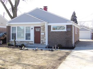 8122 S Kolmar Ave, Chicago, IL