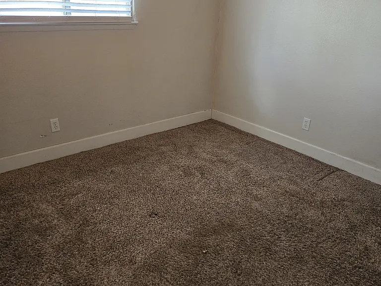 1620 Jackson Pl — Photo 5