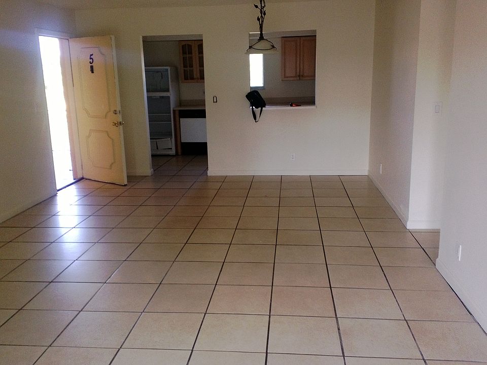 1st image of 420 NE 17th Ave APT 2