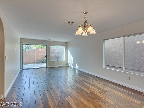 5th image of 10221 Headrick Dr