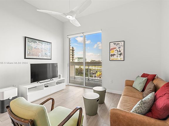 4th image of 1250 S Miami Ave APT 807