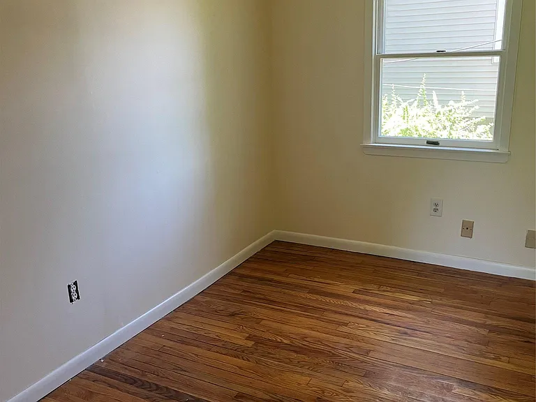 45 S Middletown Rd — Photo 2