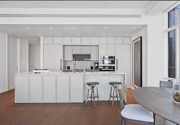 4th image of 5 Beekman St #47A