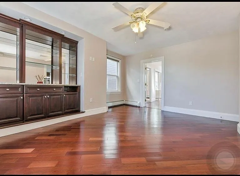 154 Webster St #2 — Photo 2