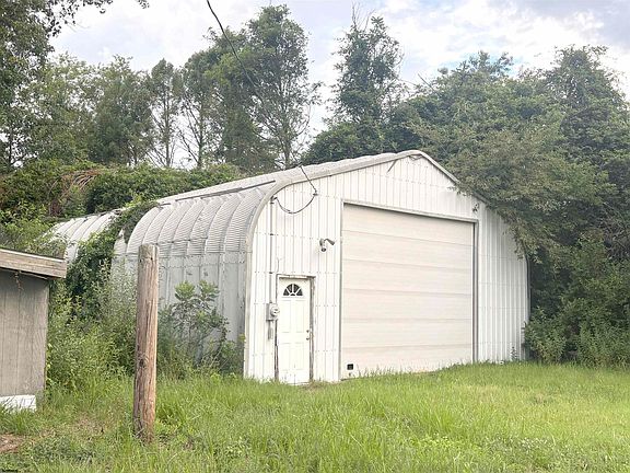 5th image of 718 Union Rd