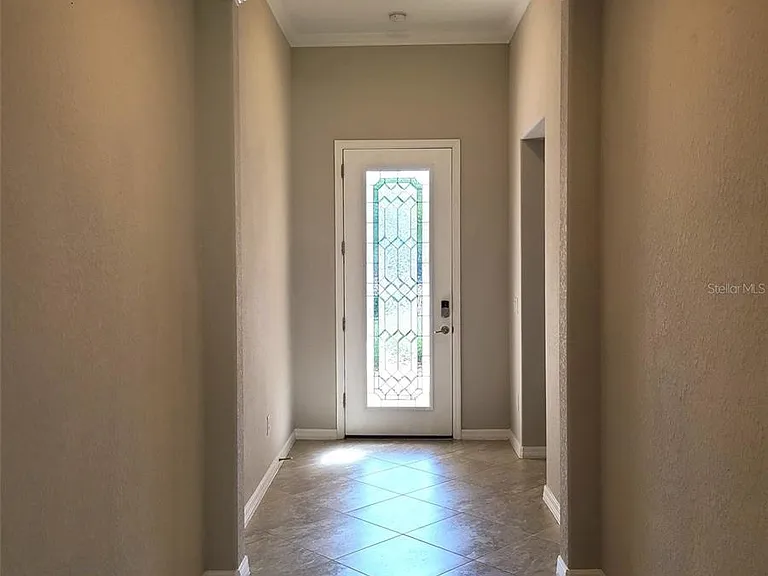 19353 Nearpoint Dr — Photo 2