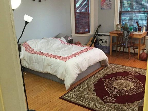 3rd image of 5 Elm Ave Floor 2