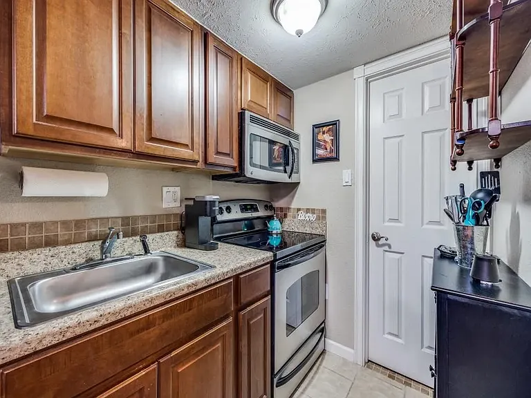5003 Skillman St #210A — Photo 3