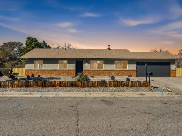 507 Palmas Altas Dr SE, Rio Rancho, NM 87124