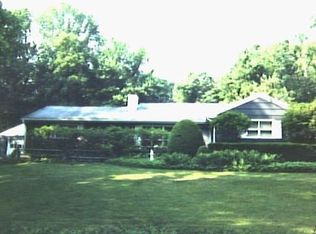 13 Honeyhill Rd, Norwalk, CT 06851