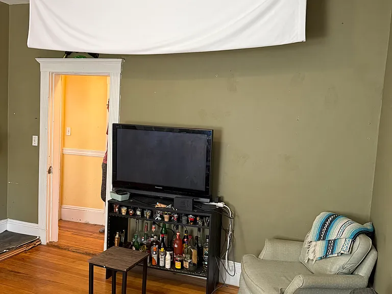4 Litchfield St #7 — Photo 9
