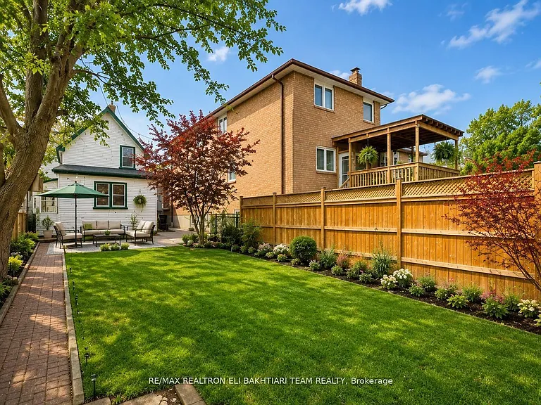 43 King Edward Ave — Photo 30
