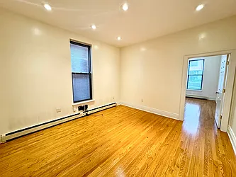 149 Vanderbilt Avenue, #GROUND