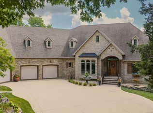 1806 S Farm Road 205, Springfield, MO 65809
