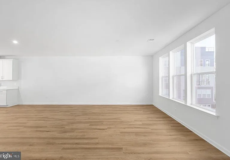 2534 Neabsco Common Pl — Photo 11