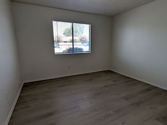 5th image of 1451 Tomah Ave APT 1