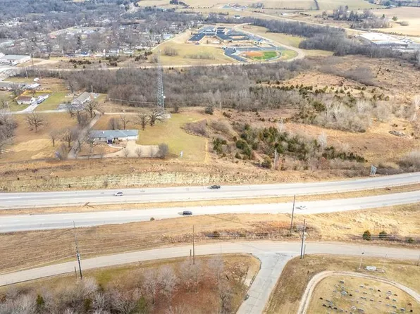 1 Pointview Dr, Bonne Terre, MO 63628