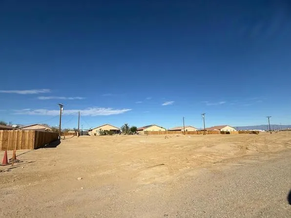 1300 Saundra Ave, Thermal, CA 92274