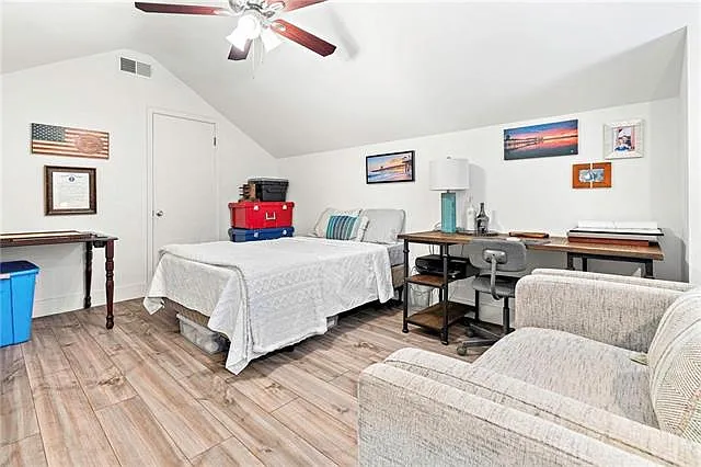 5020 Randolph St — Photo 13