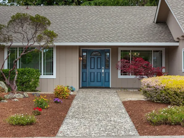 3 Pin Oak Place, Santa Rosa, CA 95409